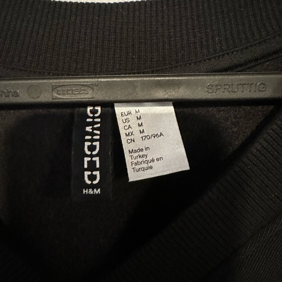 H&M black cropped sweater - Picture 3 of 3